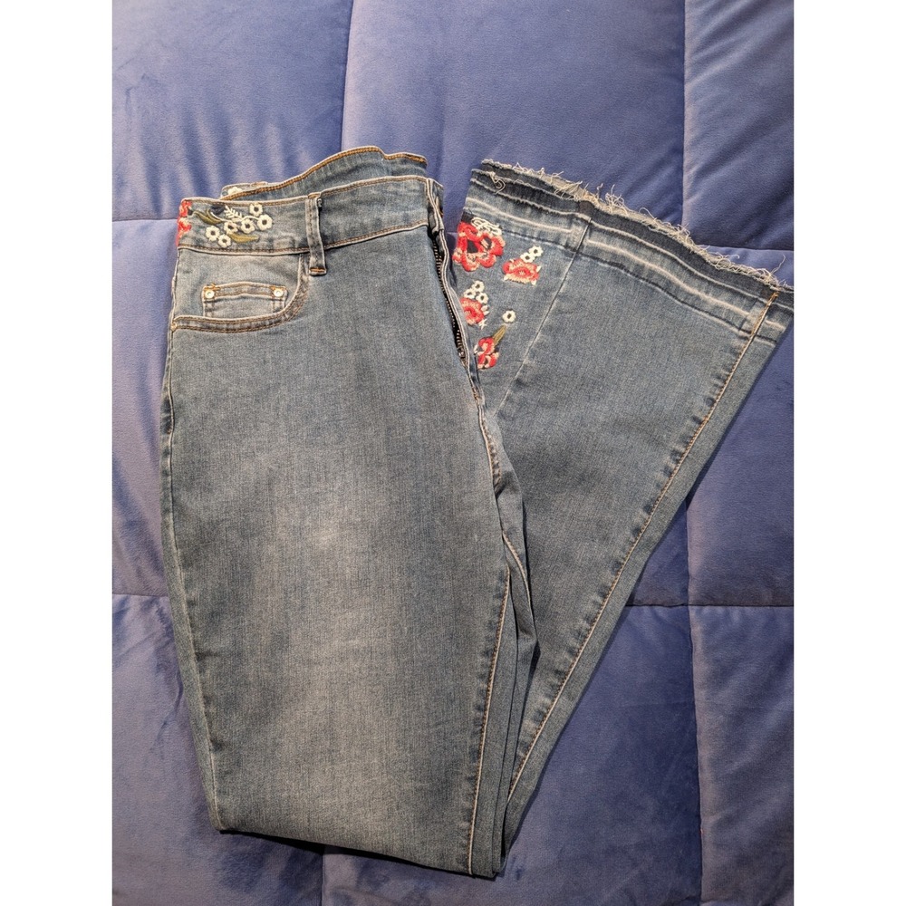 Chartou Collection Womens Embroidered Flare Jeans‎ Blue Denim - Size XL